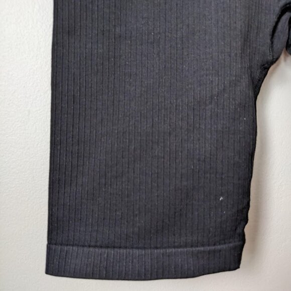 NWT Black Biker Shorts Sz S NEVER WORN! - Picture 4 of 11